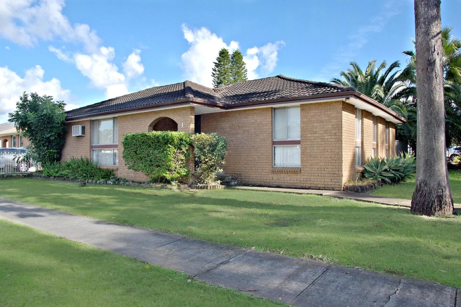 1 Mulligan Street, Bossley Park NSW 2176, Image 0