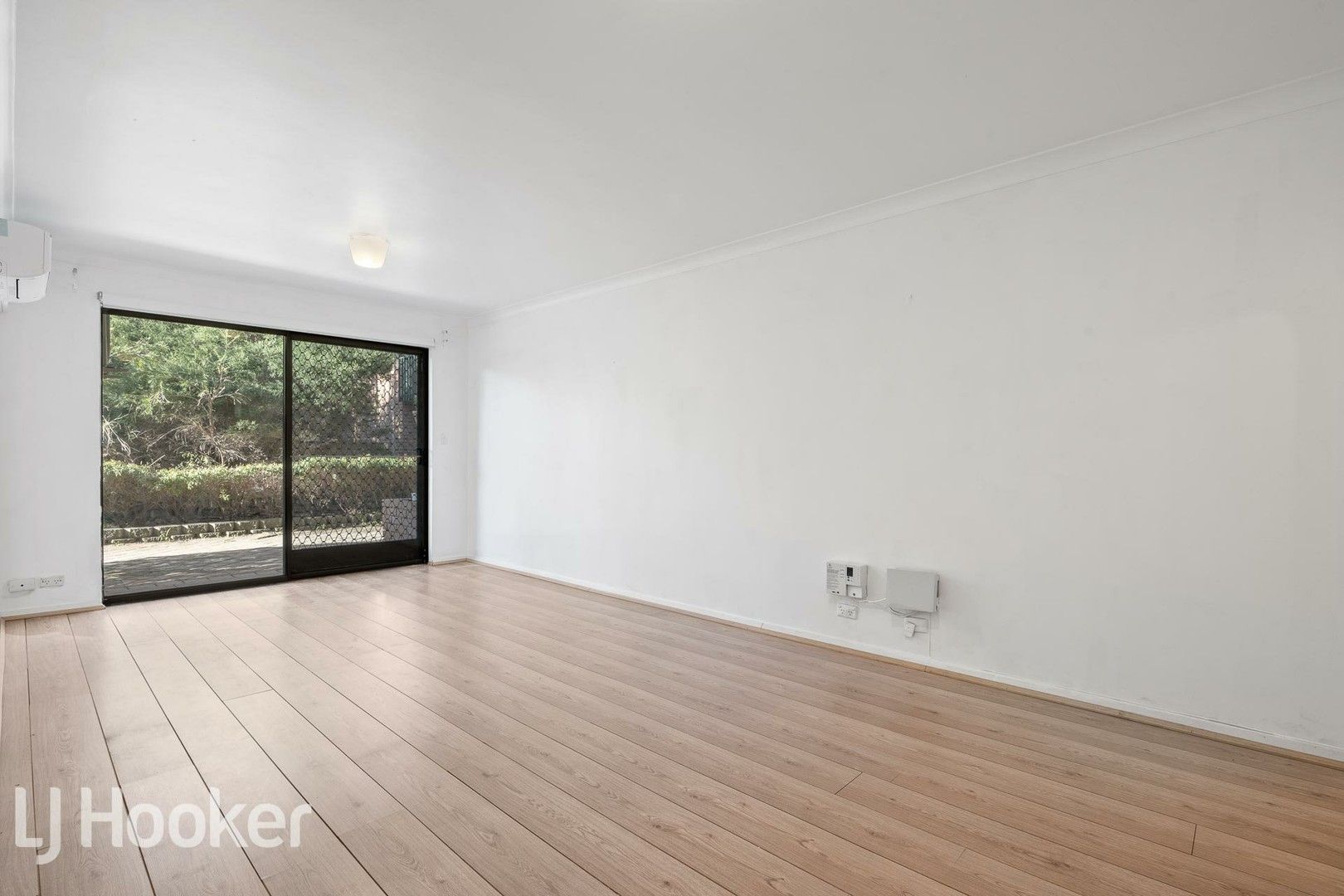 2 bedrooms Apartment / Unit / Flat in 4/52 King George Street VICTORIA PARK WA, 6100