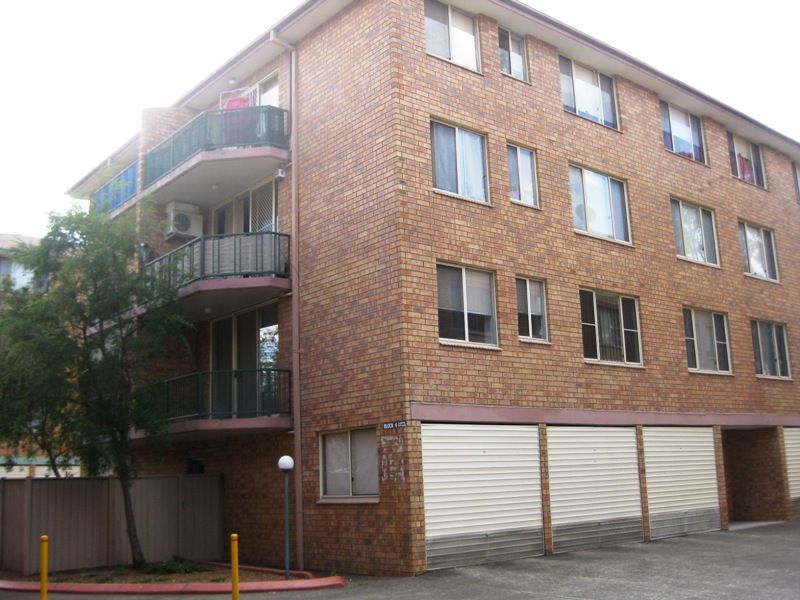 38/3 Riverpark Dr, Liverpool NSW 2170, Image 0