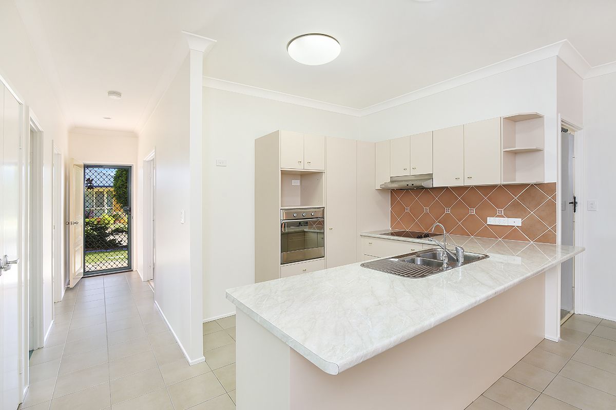 4/40 Lakeside Crescent, Currimundi QLD 4551, Image 2