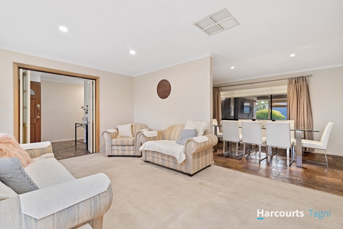 3 Ivy Street, Huntfield Heights SA 5163, Image 2