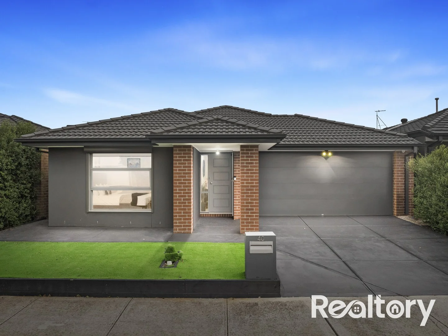 40 FREEHOLD STREET, Doreen VIC 3754