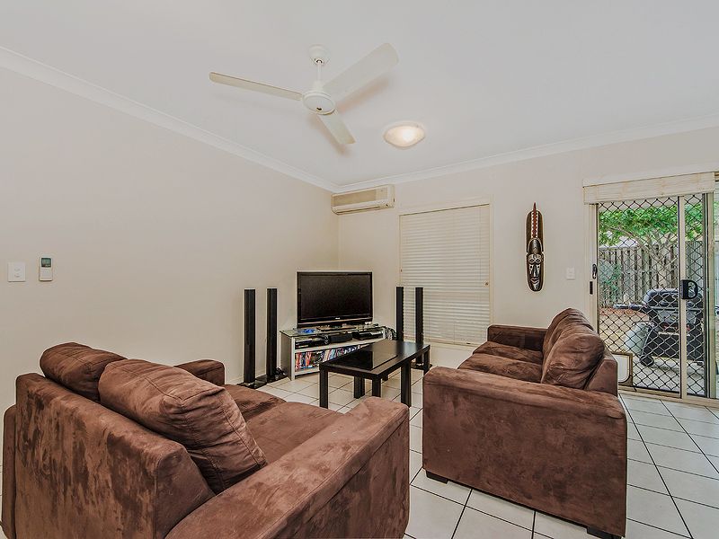 2/2 Pilar Court, Molendinar QLD 4214