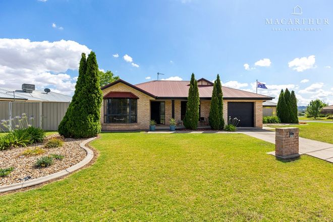 Picture of 1/1 Woomera Place, GLENFIELD PARK NSW 2650