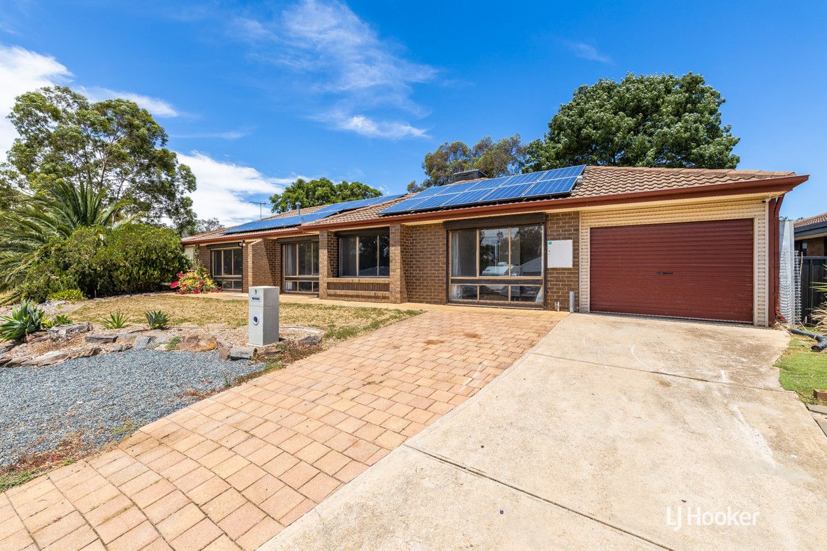 9 Gunnawarra Crescent, Craigmore SA 5114, Image 1