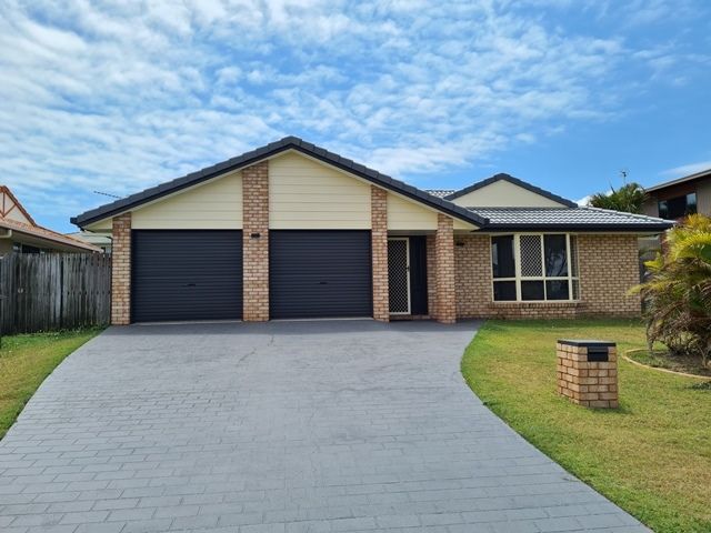 4 bedrooms House in 3 Hood Street URANGAN QLD, 4655