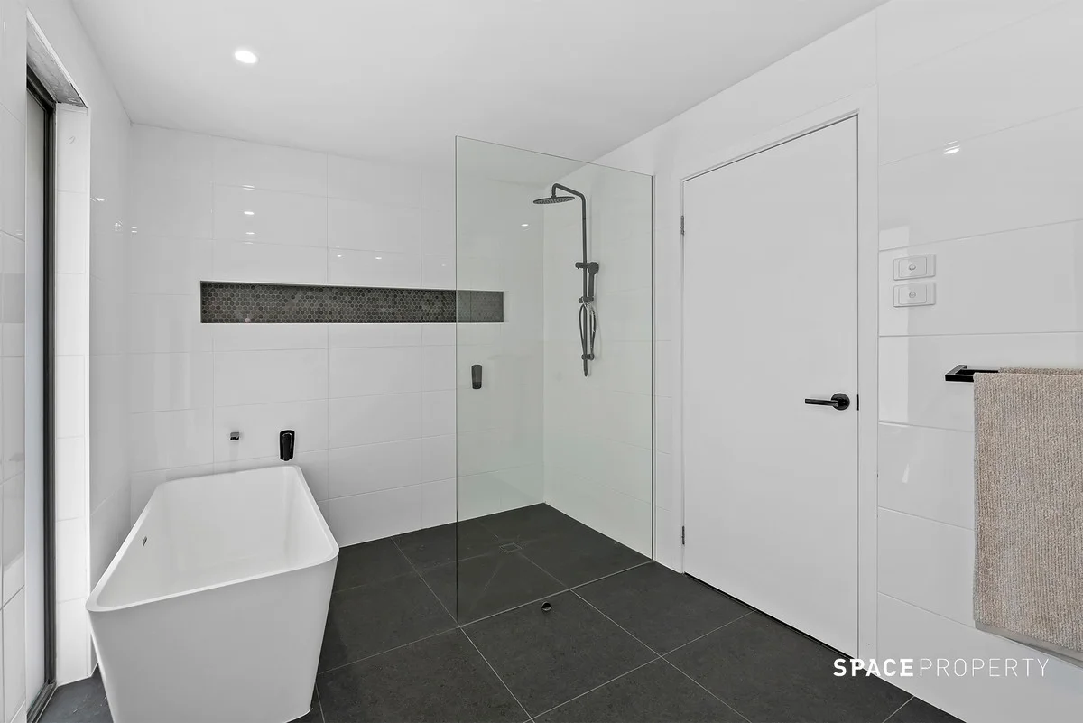 Additional image 9 of 19 Maryland Street, Stafford Heights QLD 4053