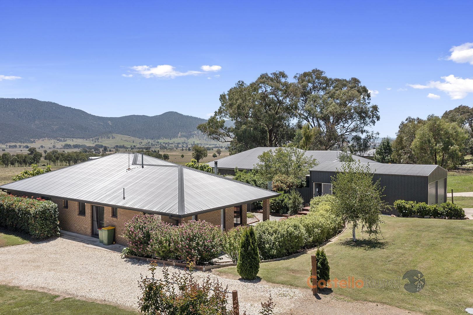 13 Mildren Street, Corryong VIC 3707, Image 2