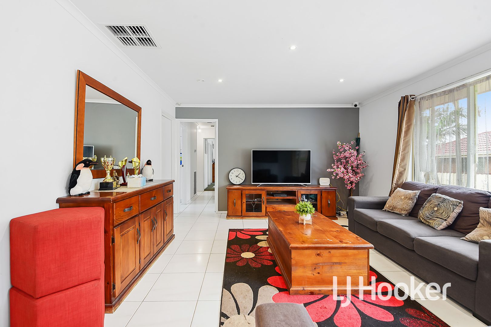 13 Ralph Crescent, Hampton Park VIC 3976, Image 2