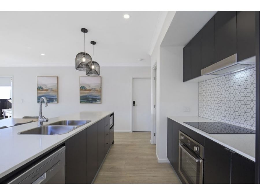 1 bedrooms House in R2& 3/36 Bayes Road LOGAN RESERVE QLD, 4133