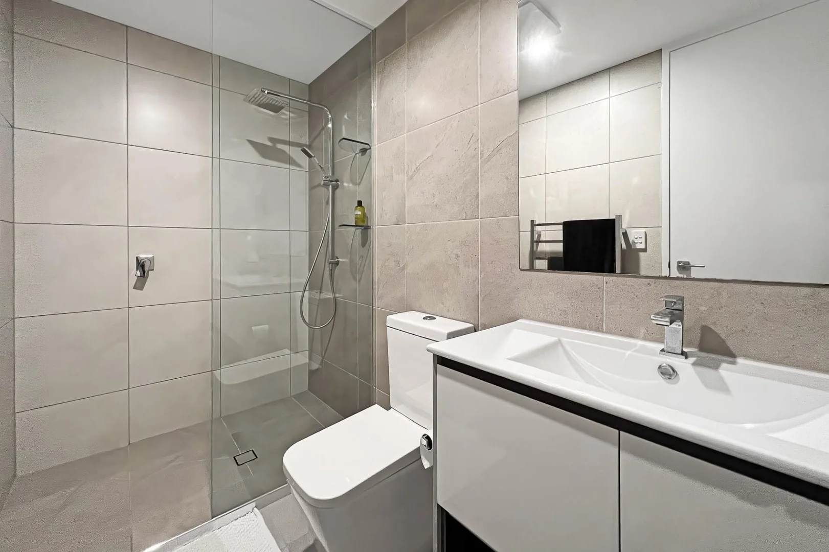 Additional image 7 of 111/113 Landsborough Avenue, Scarborough QLD 4020