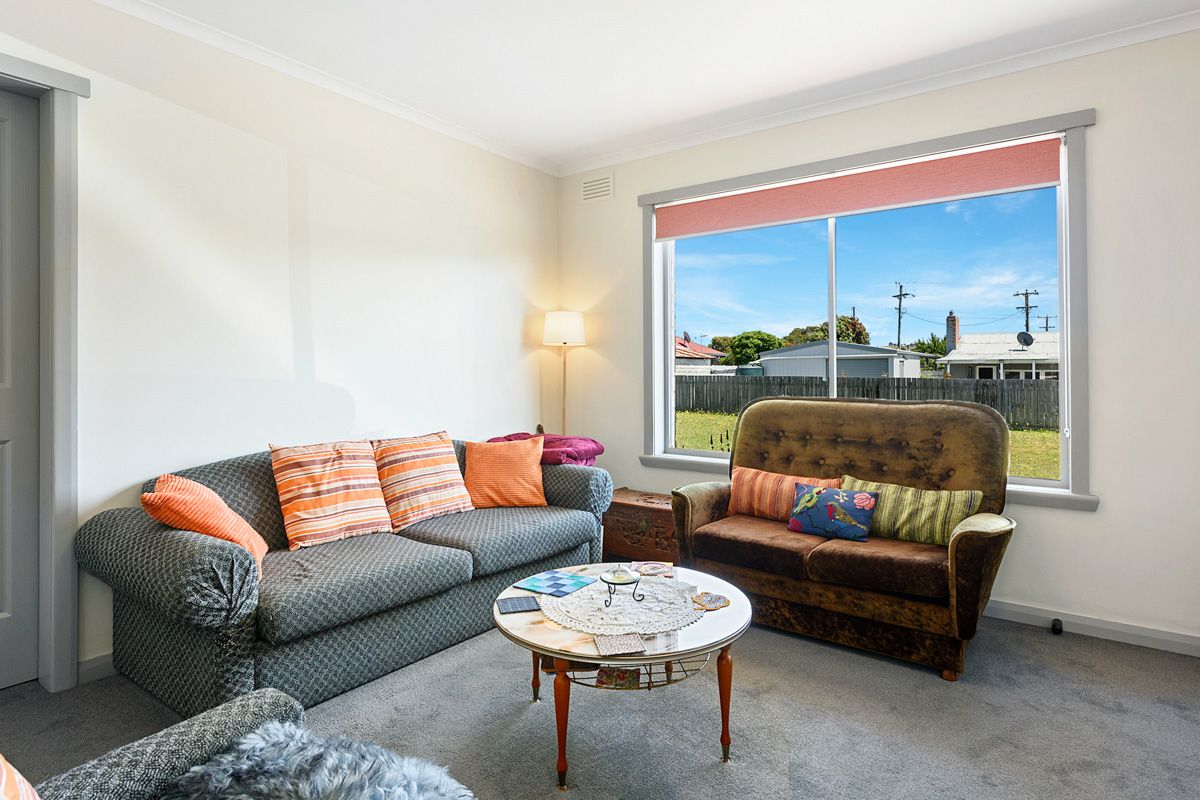 1/80A Saunders Street, Wynyard TAS 7325 Apartment For Rent 350