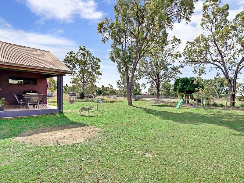 18 Blue Mountain Drive, Bluewater QLD 4818, Image 2