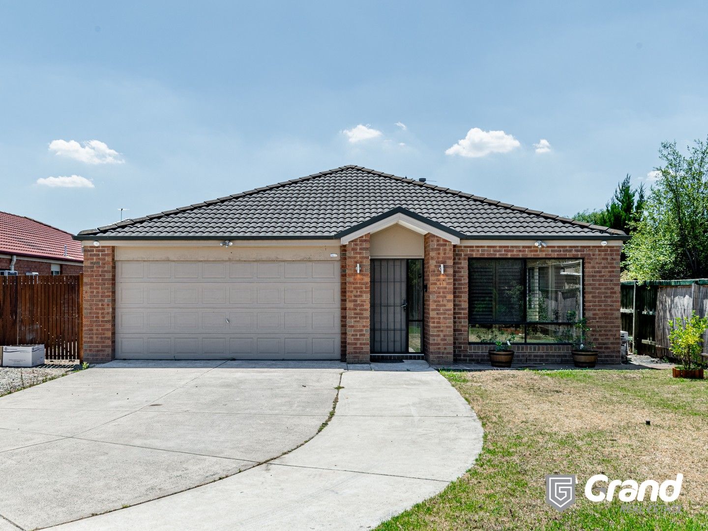 4 bedrooms House in 8 Royal Court NARRE WARREN SOUTH VIC, 3805