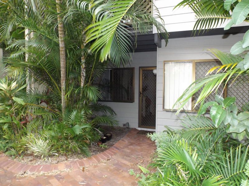 2
/ 447 Charlton Esplanade, Torquay QLD 4655, Image 2