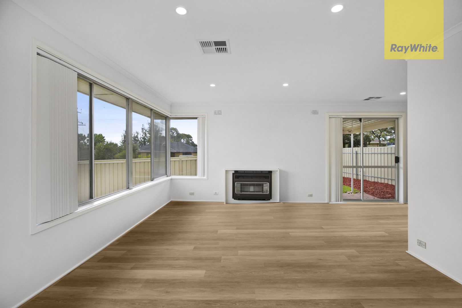 22 Charmaine Ave, Para Vista SA 5093, Image 2