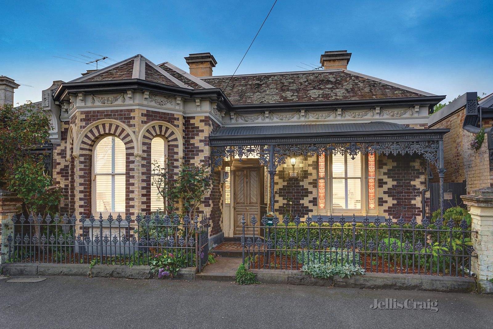 107 Falconer Street, Fitzroy North Property History & Address