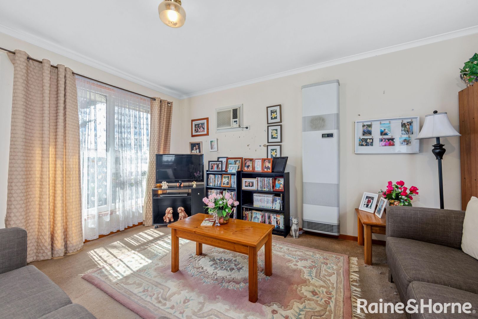 2/58 Kingdom Avenue, Kings Park VIC 3021, Image 1