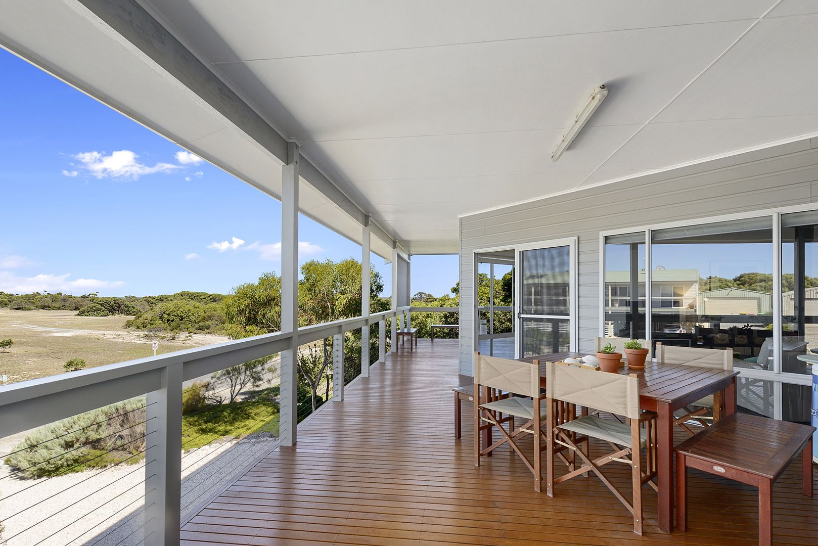 6 Eucalyptus Court, Marion Bay SA 5575, Image 2