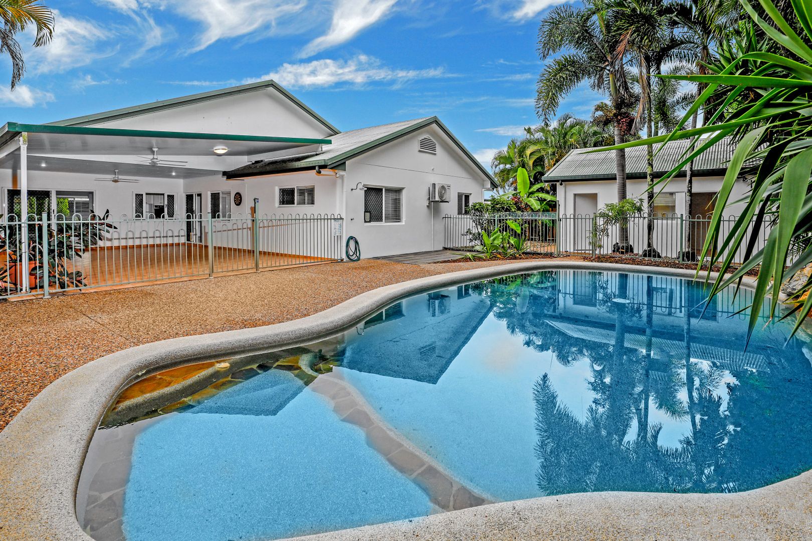 27 Bramble Street, Clifton Beach QLD 4879, Image 2