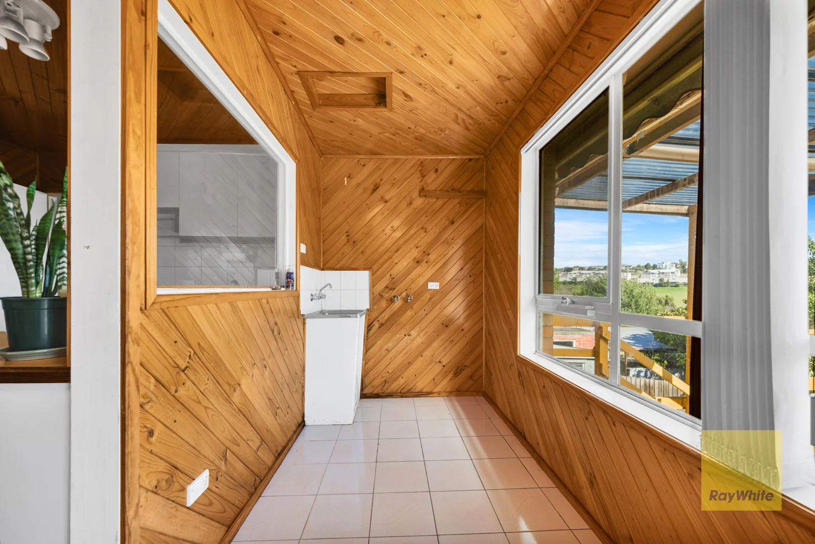 Additional image 9 of 42 Valley Crescent, Glenroy VIC 3046