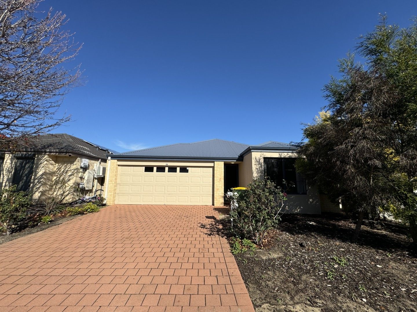 3 bedrooms House in 36 Bottrell Way CANNING VALE WA, 6155