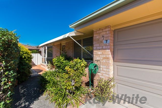 Picture of 7/20 Lake Road, SWANSEA NSW 2281