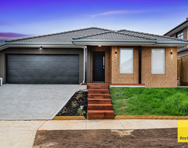 7 Mosley Crescent, Truganina VIC 3029