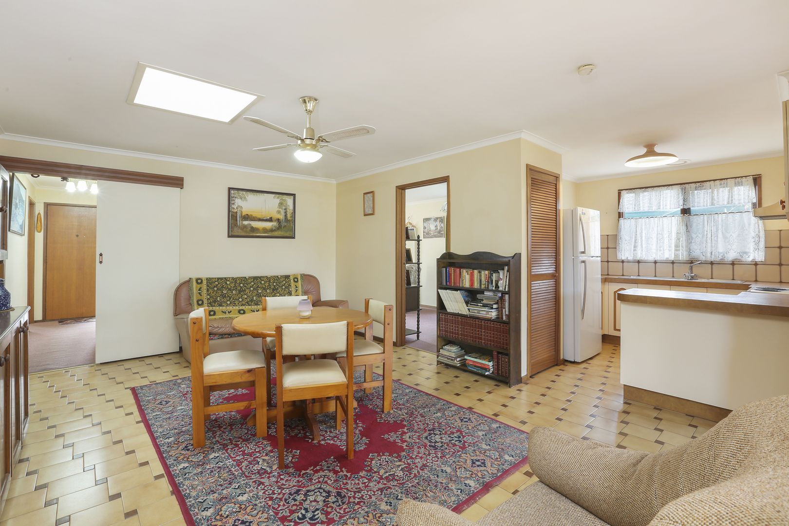 19 Aldershot Road, St Albans Park VIC 3219, Image 2