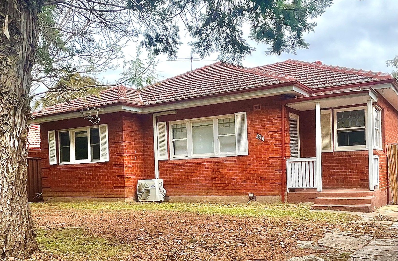3 bedrooms House in 394 Kingsway CARINGBAH NSW, 2229