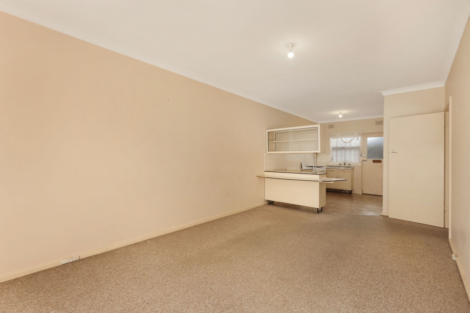 2/102 Seaview Road, West Beach SA 5024, Image 2