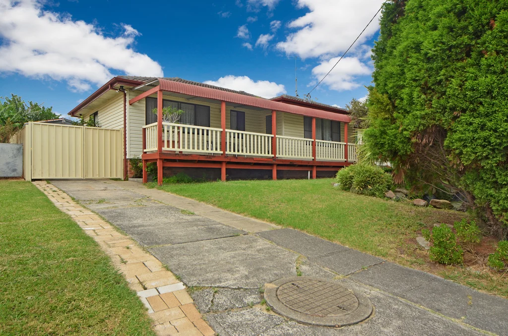 12 Girraween Avenue, Lake Illawarra NSW 2528