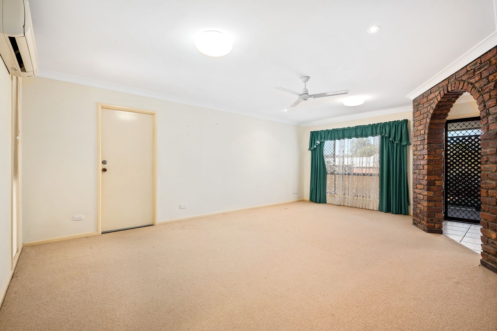 22 Gerbera Crescent, Strathpine QLD 4500, Image 1