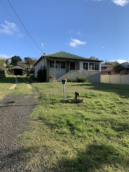 3 bedrooms House in 6 Lambs Avenue ARMIDALE NSW, 2350