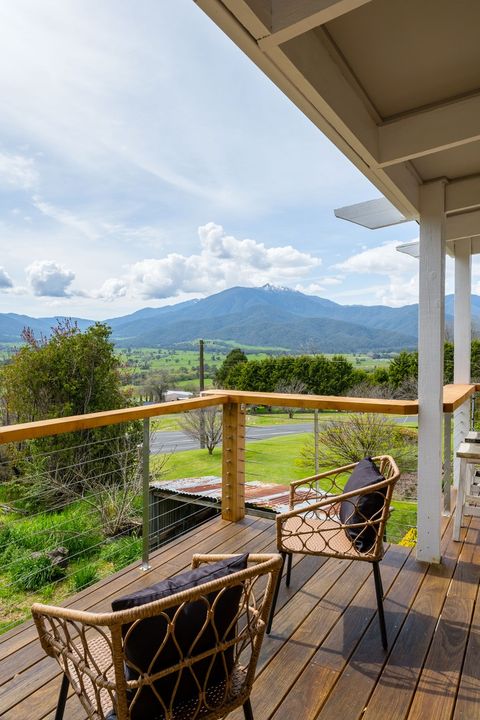 4 bedrooms House in 2144 Tawonga Gap Road TAWONGA SOUTH VIC, 3698