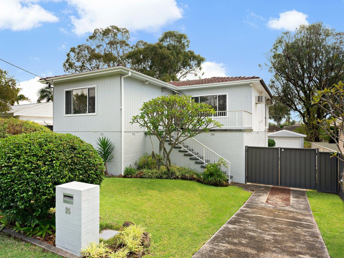 25 Brennon Road, Gorokan NSW 2263, Image 1