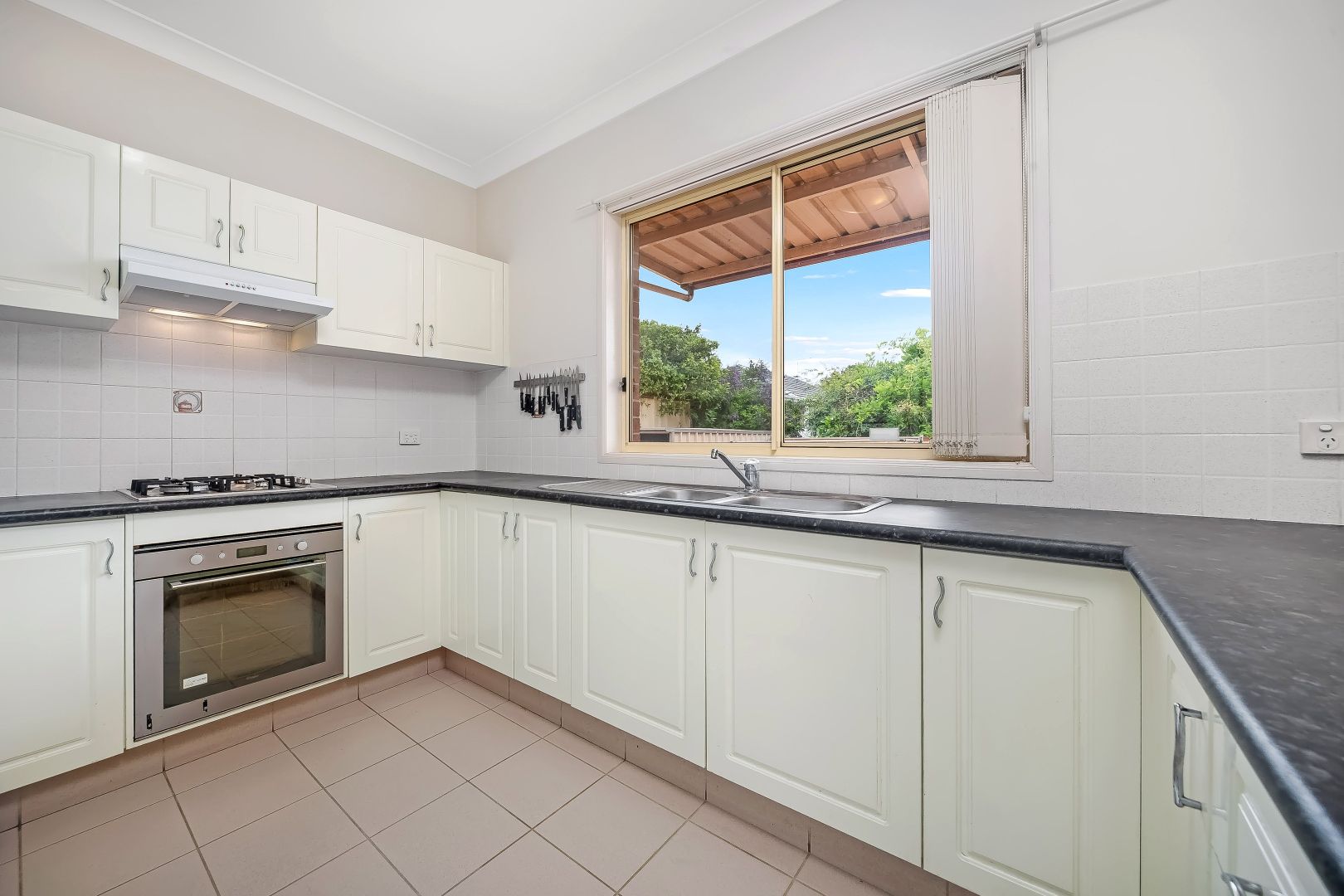4/15-17 Orchard Road, Bass Hill NSW 2197, Image 2