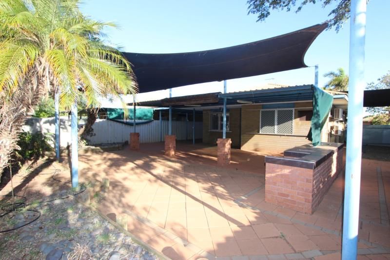 2 bedrooms House in 3a Gleeson Place MILLARS WELL WA, 6714