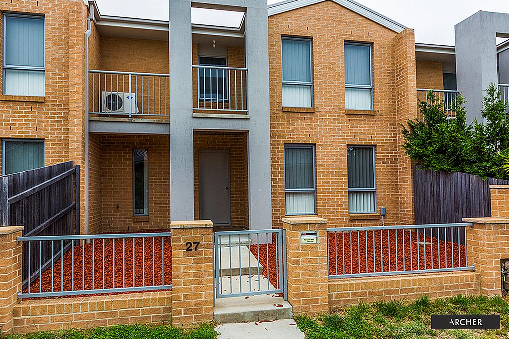3 bedrooms House in 27 Neil Currie St CASEY ACT, 2913