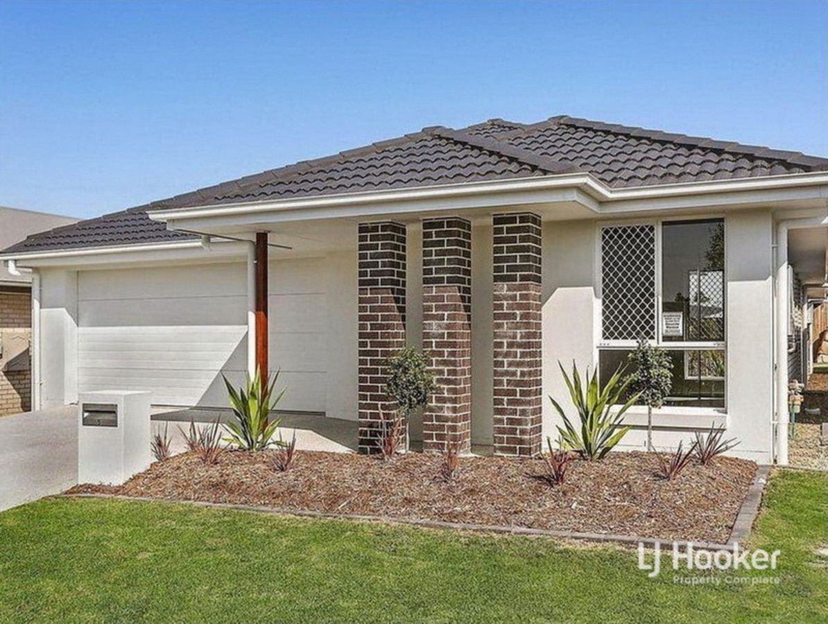 4 bedrooms House in 5 Pinehill Street YARRABILBA QLD, 4207