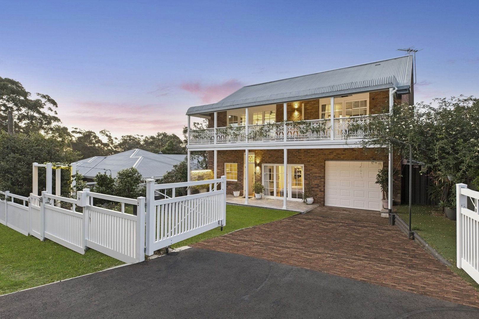 6 bedrooms House in 77 The Scenic Road KILLCARE HEIGHTS NSW, 2257