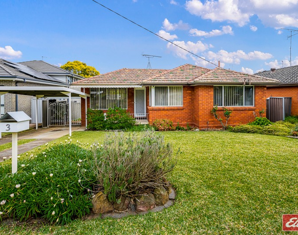 3 Westmont Drive, South Penrith NSW 2750