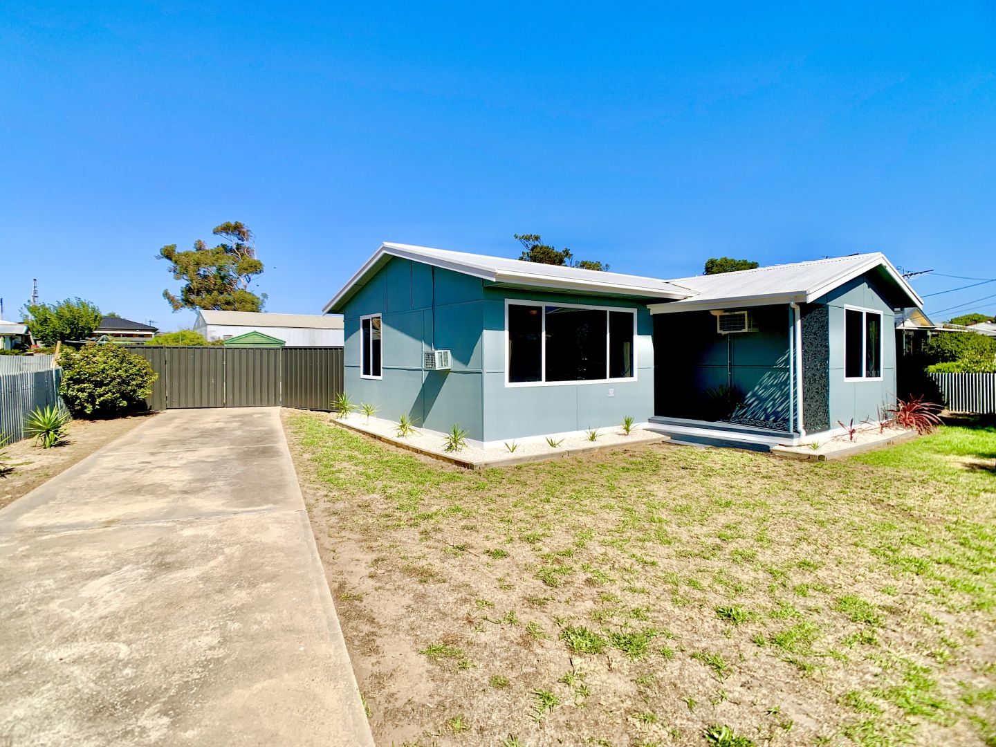 16 Falkner Street, Meningie SA 5264, Image 1