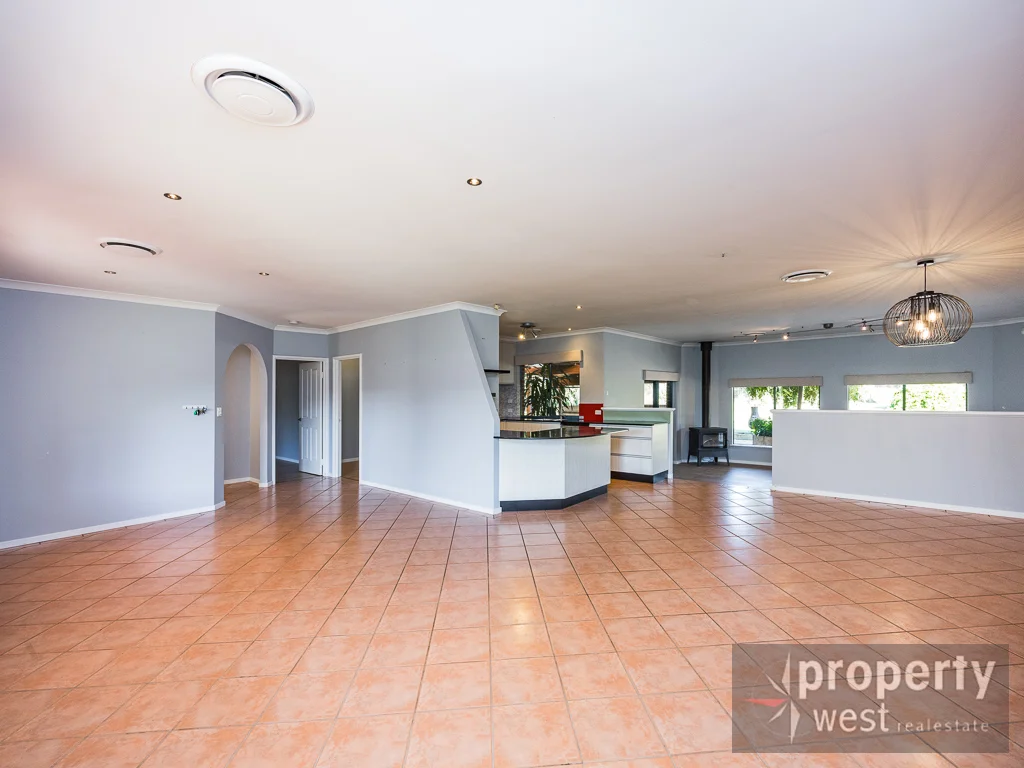 Additional image 6 of 6 Seminara Place, Mariginiup WA 6078