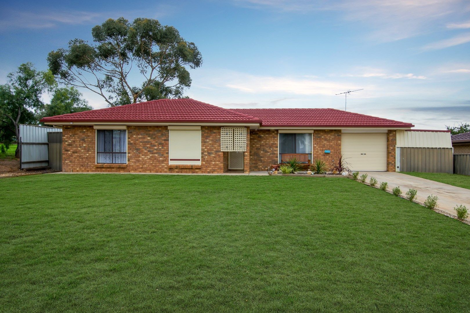 28 Wecoma Court, Craigmore SA 5114, Image 0