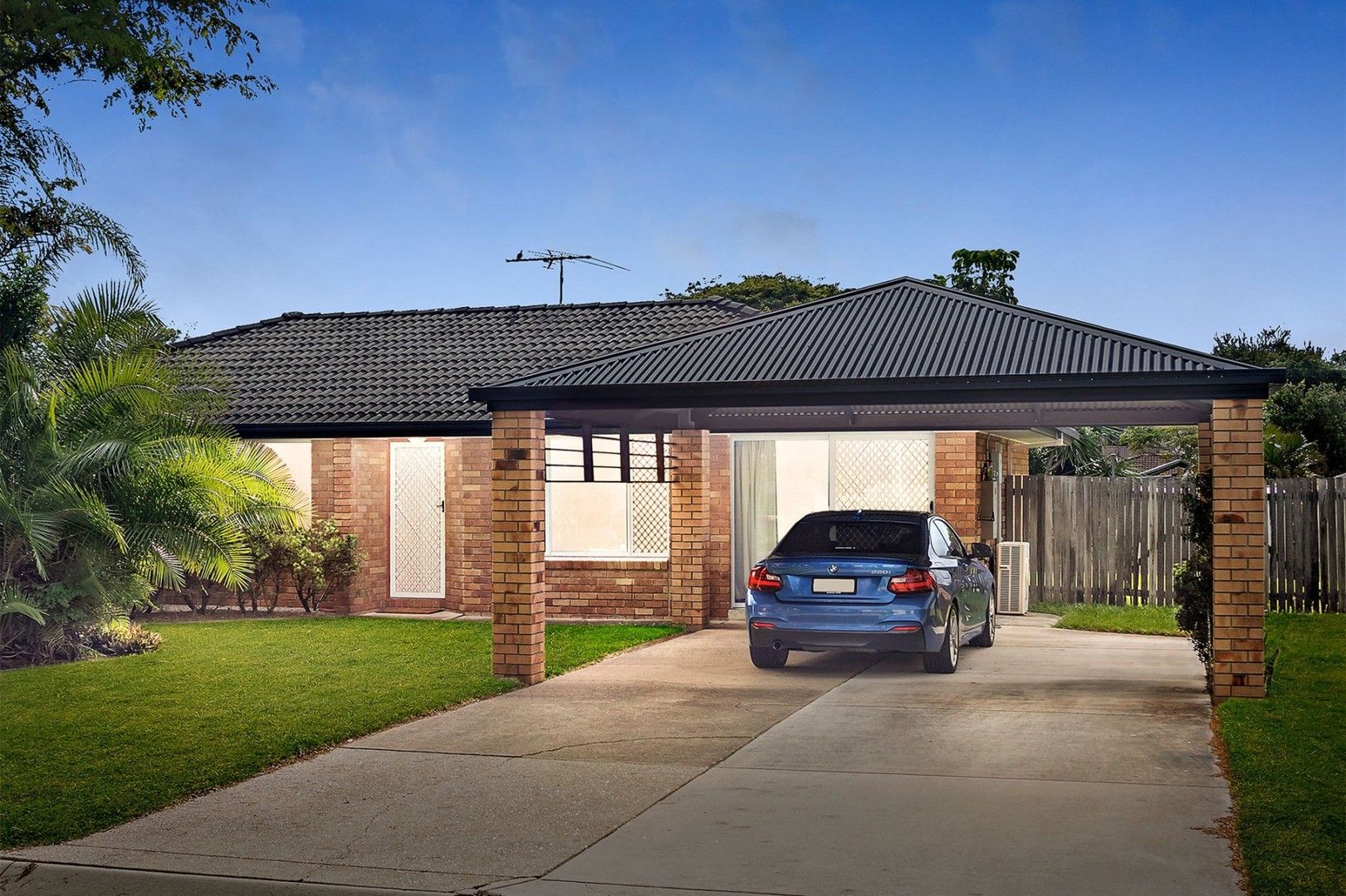 4 bedrooms House in 8 Tralee Street BRACKEN RIDGE QLD, 4017