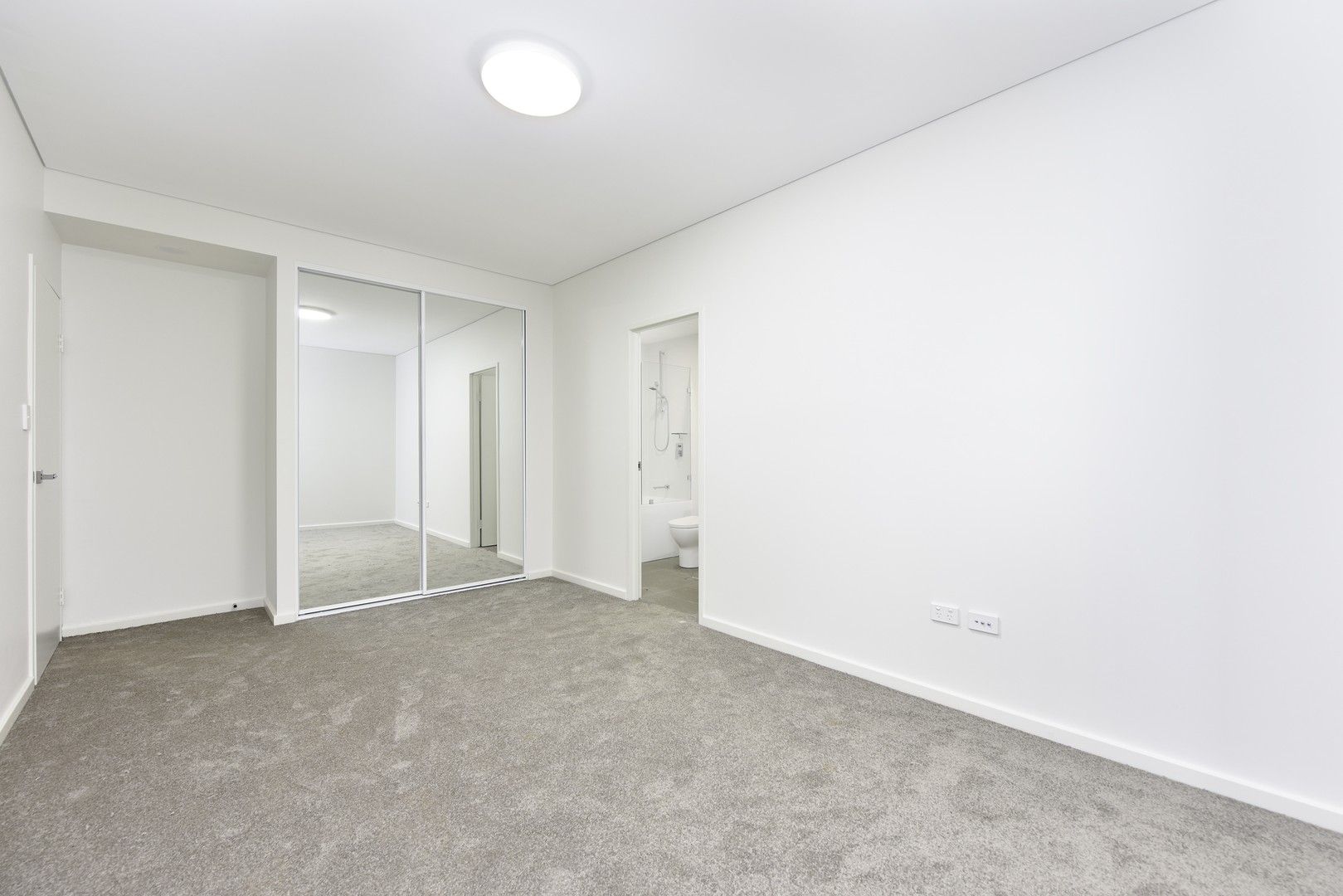 402/3 Balmoral Street, Blacktown NSW 2148, Image 2