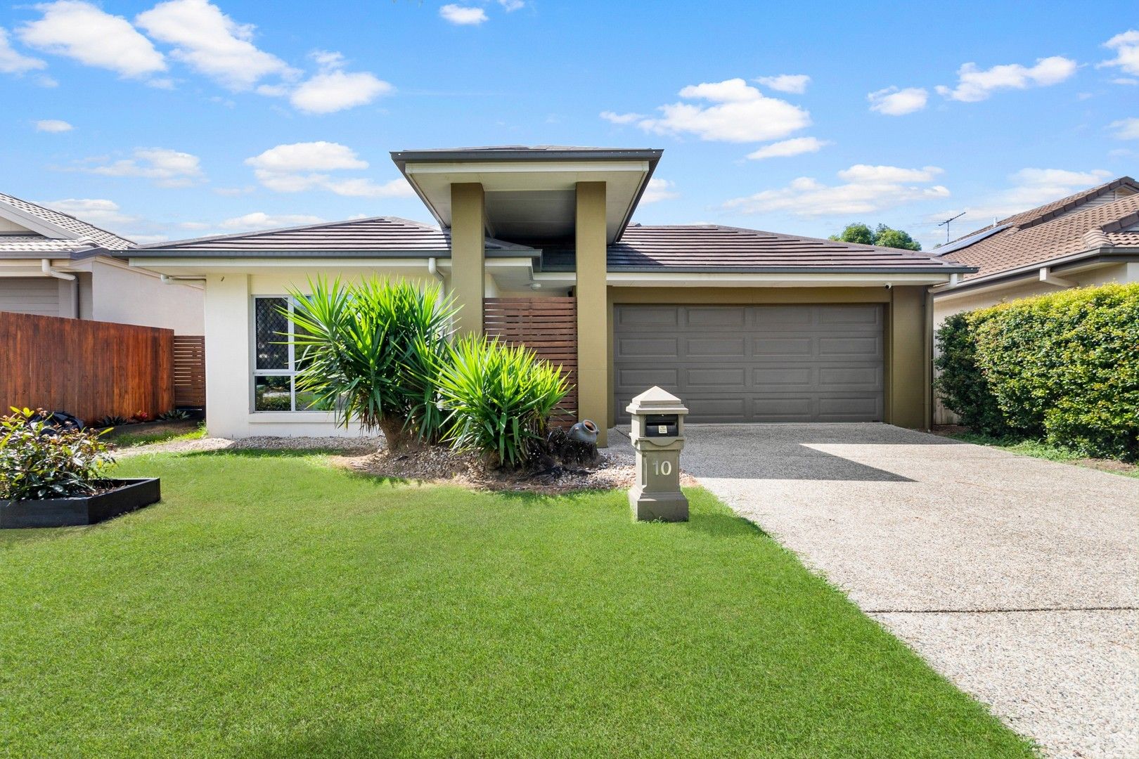 4 bedrooms House in 10 Kangaroo Street NORTH LAKES QLD, 4509