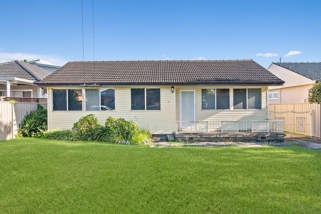 Picture of 66 Deakin Street, OAK FLATS NSW 2529