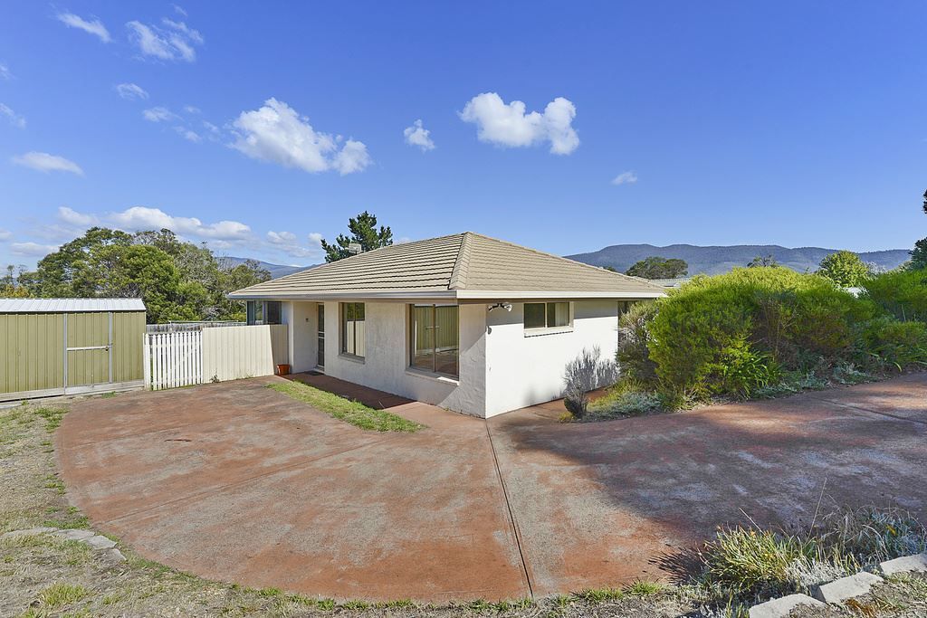 8 Sandstone Place, Old Beach Property History & Address Research Domain